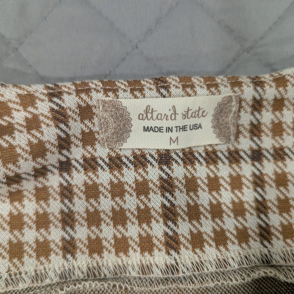 ALTAR'D STATE Houndstooth Tank Top Size Medium - Picture 4 of 9